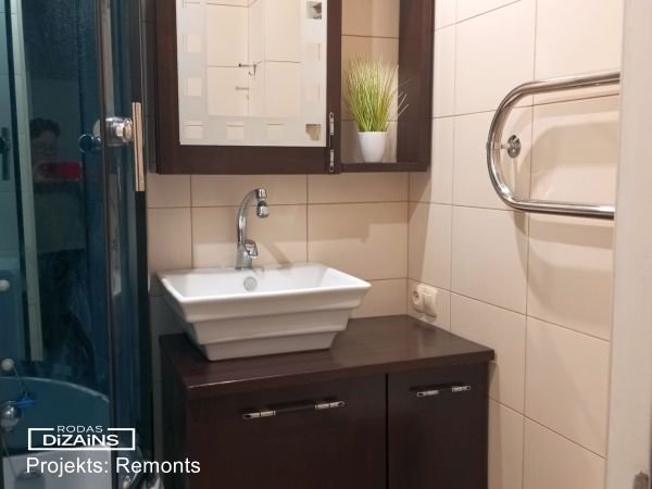 Vannas istaba 119. sērijā pēc remonta, Rīgā