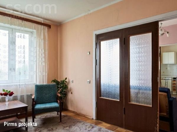 Viesistaba 119. sērijā pirms remonta, Rīgā